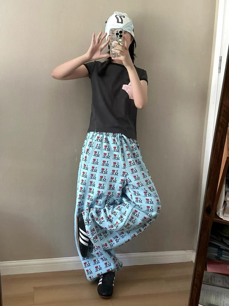 London Gen Z Girl Subculture Y - Street Fashion In London avis et prix